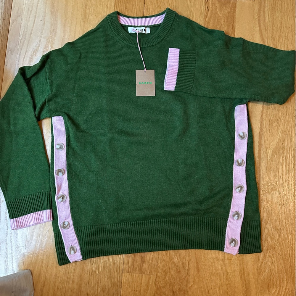 Boden Green and Pink Crew Neck Sweater